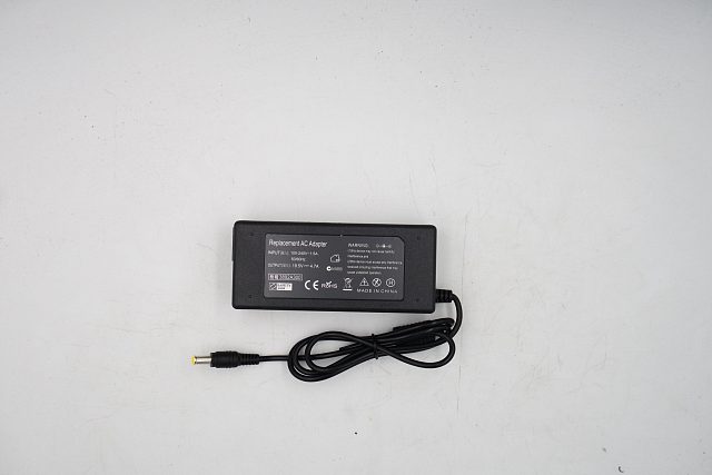 Адаптер питания 19.5V 4.62A 90W (разъем 7.4*5.0mm)