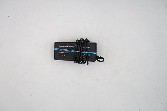Блок питания  24V,  3.0A, 72W, штекер: 5,5 х 2,5мм